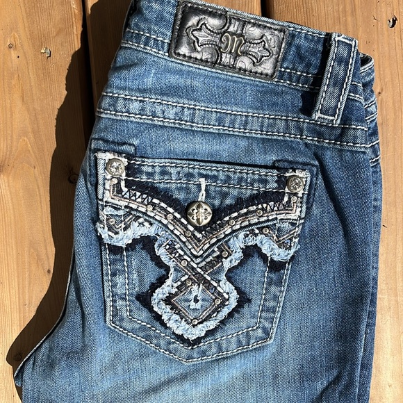 Miss Me mid rise boot cut size 28/34 - Picture 2 of 6